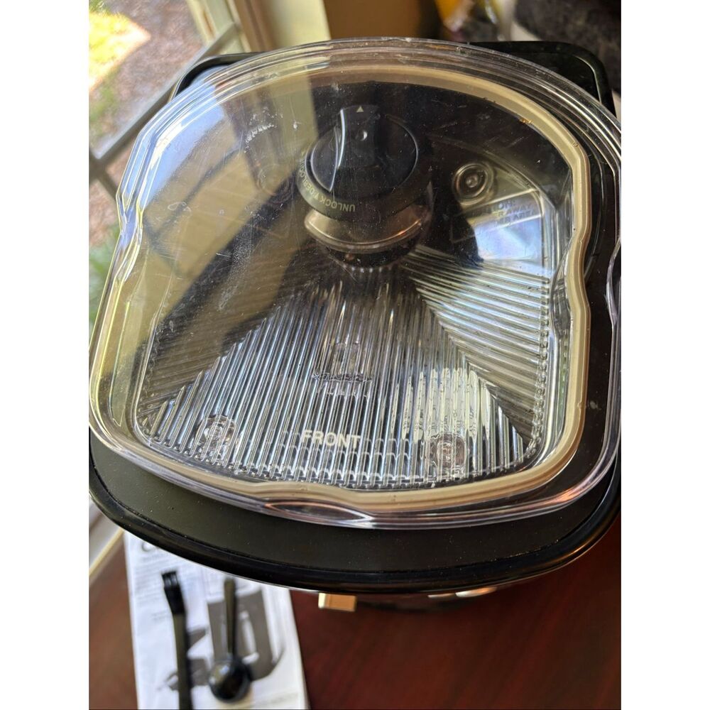 Cuisinart Burr Grind & Brew Coffeemaker, DGB-1400, good condition, 12 cup - Picture 5 of 12